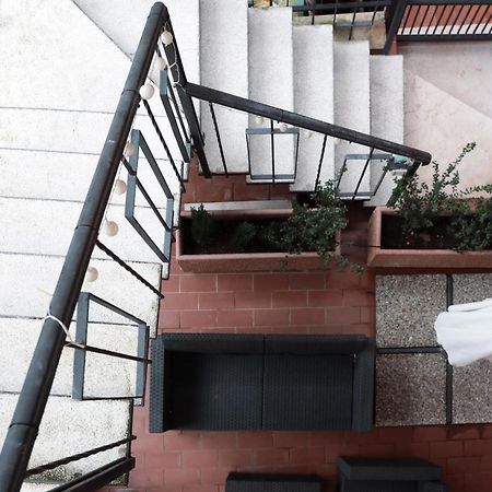 Ponte Vecchio, Elegante Appartamento A Due Passi Dal Centro Bassano del Grappa Exterior foto